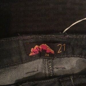 SUPER SKINNY STRETCHY JEANS